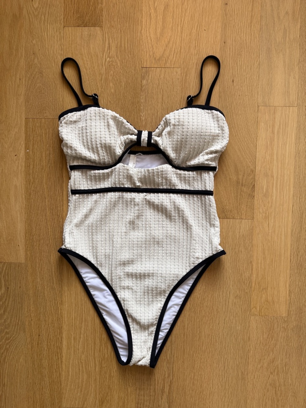 Cupshe Cream Textured One-Piece Swimsuit with Black Trim